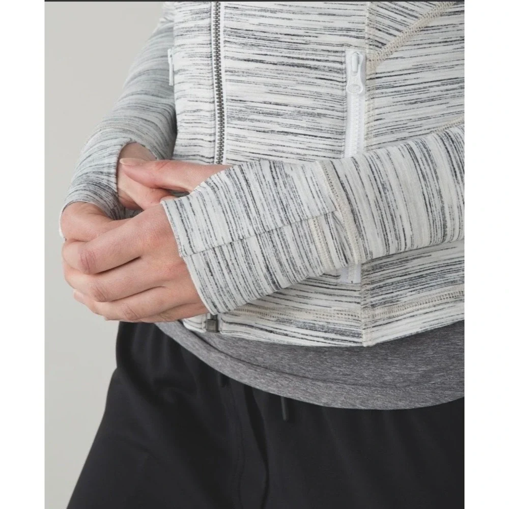 Lululemon Hustle‎ In Your Bustle Jacket Space Dye Camo White Silver Spoon RARE 4